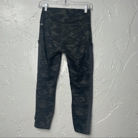 Fabletics On The Go Camo High Waist Leggings - Picture 4 of 11